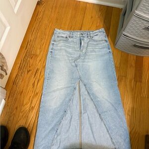 American Eagle Light Blue Denim Women's Jean Skirt